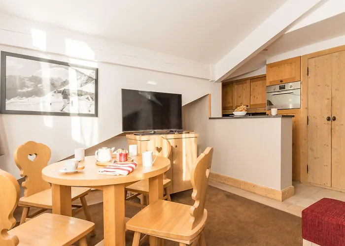 Pierre & Premium Les Du Forum Hotel apartamentowy Courchevel