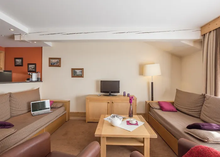Pierre & Premium Les Du Forum Hotel apartamentowy Courchevel