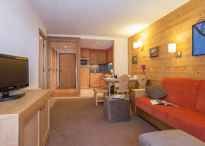 Hotel apartamentowy Pierre & Premium Les Du Forum 4*