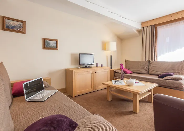 Pierre & Premium Les Du Forum 4*