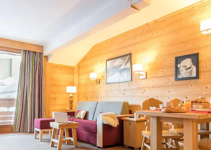 Pierre & Premium Les Du Forum 4*